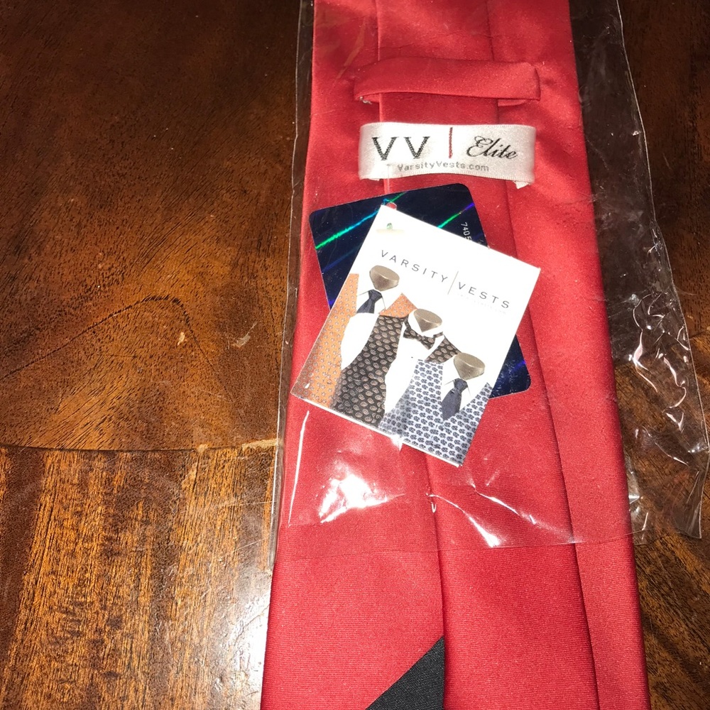 New Arkansas Razorback neck tie - Picture 3 of 3